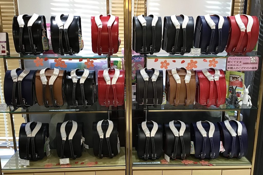 皇室御用達職人が手掛ける逸品 ぴょんちゃんランドセル 熊本の靴 鞄の専門店 櫻井總本店