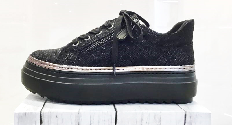 Cava Cava 大人気厚底スニーカー入荷 熊本の靴 鞄の専門店 櫻井總本店